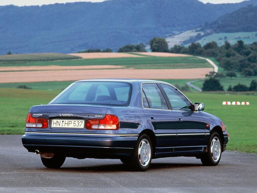  Hyundai Lantra 1993 года  (фото 3 из 3)